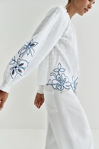 EMBROIDERED FLORAL BLOUSE
