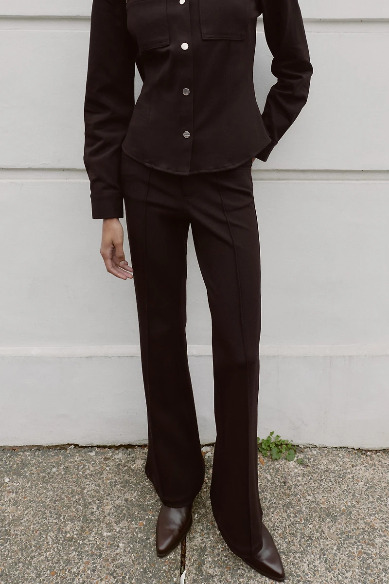 PANTALON FLARE TAILLE BASSE