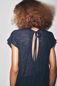 WRINKLED EFFECT FINE KNIT MIDI DRESS