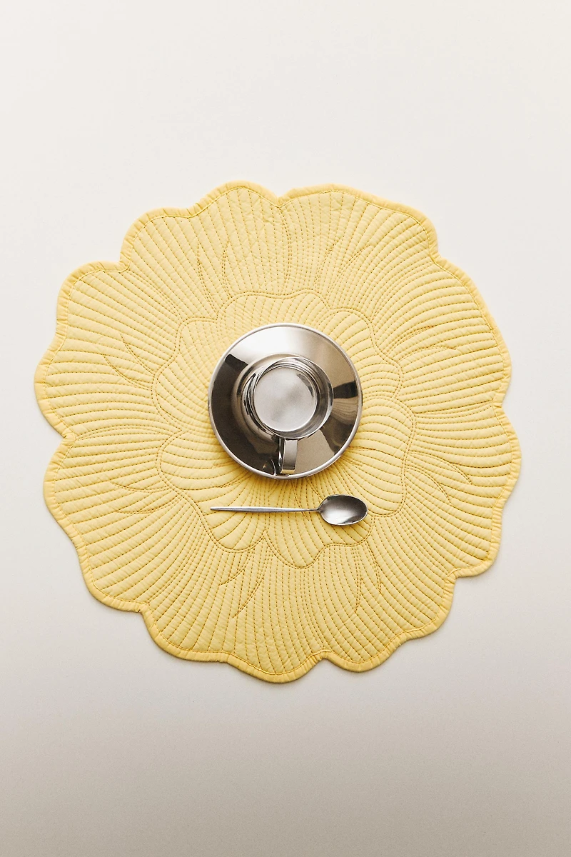 SET DE TABLE MATELASSÉ FLEUR