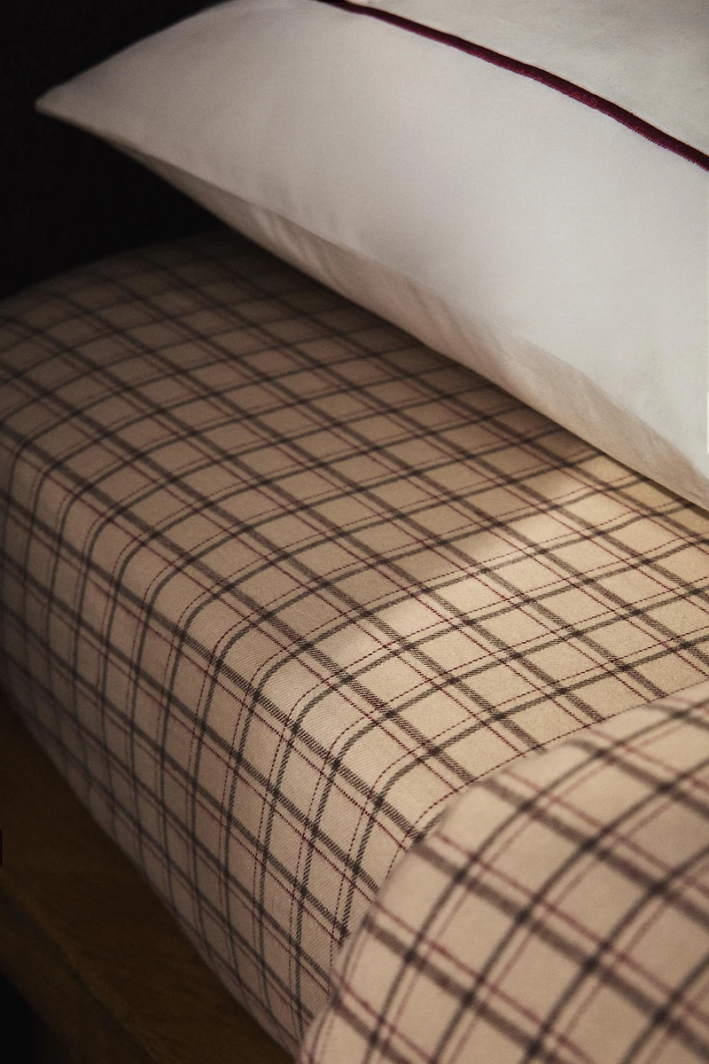 PLAID FLANNEL FITTED SHEET