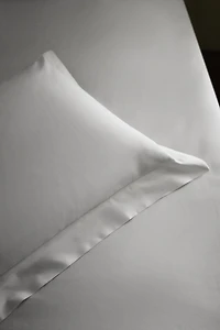 THICK SATEEN PILLOWCASE (300 THREAD COUNT)