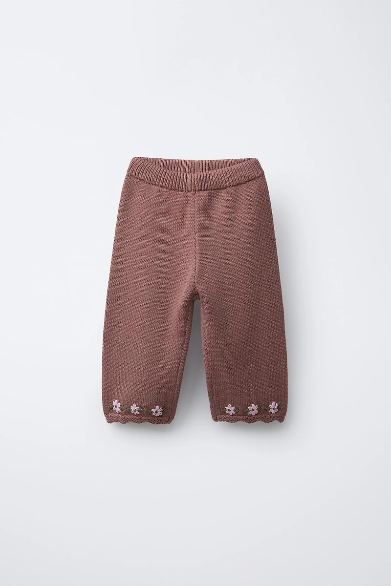 PANTALON DROIT EN MAILLE BRODÉE