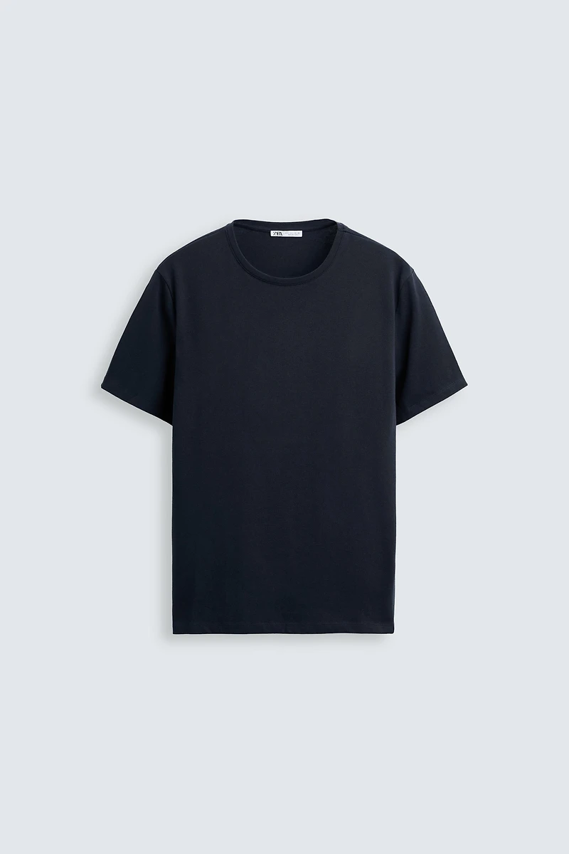 BASIC SLIM FIT T-SHIRT