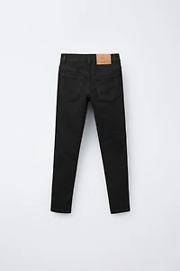 SKINNY FIT JEANS