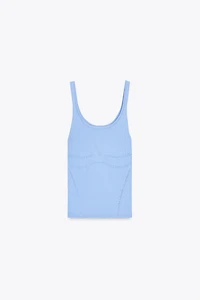 FITTED KNIT TOP