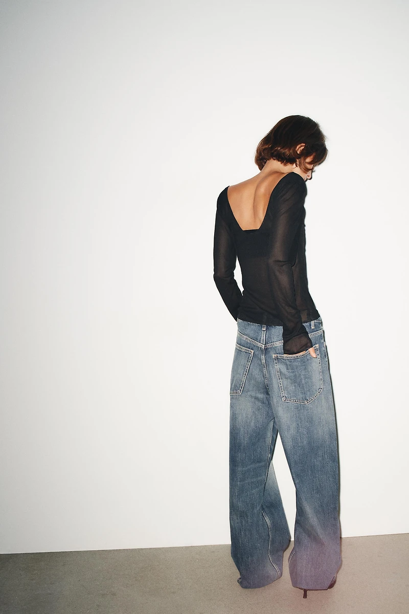 TOP SEMI-TRANSPARENT À MANCHES LONGUES