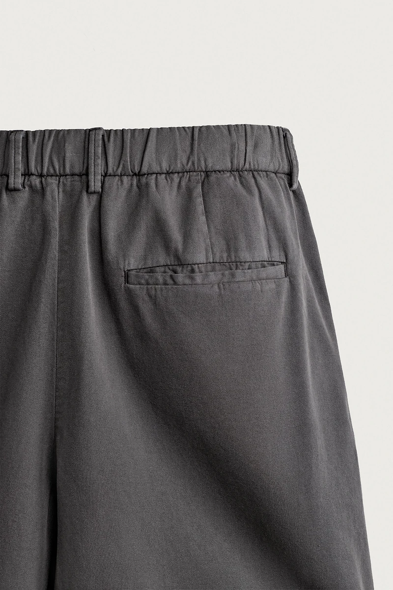 WASHED RELAXED FIT SHORTS