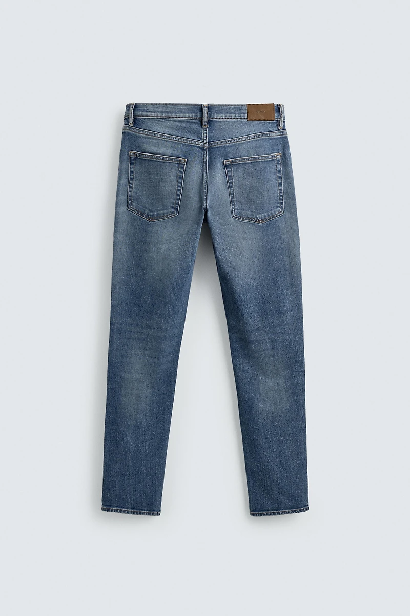 BASIC SLIM FIT JEANS