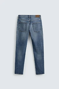 BASIC SLIM FIT JEANS