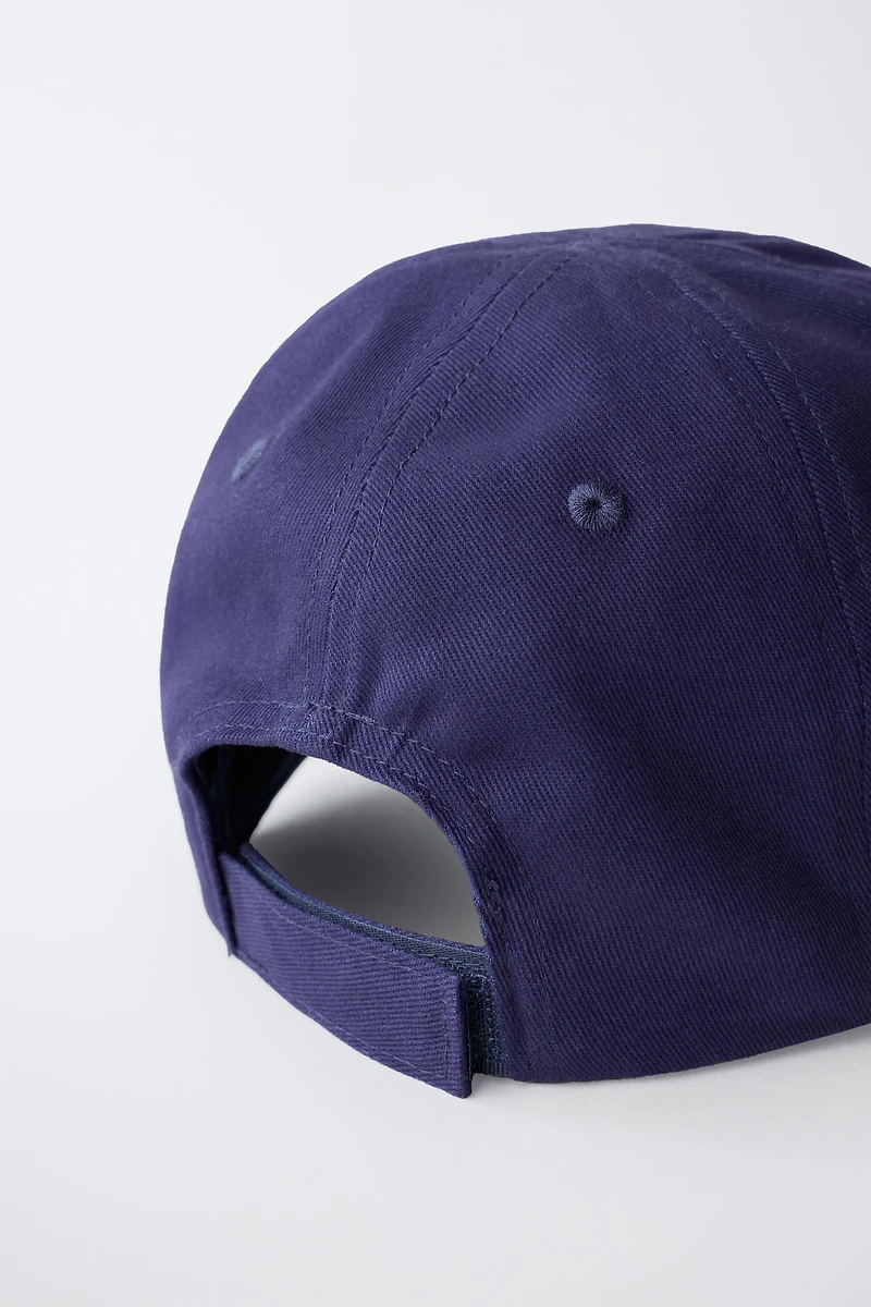 VARSITY EMBROIDERED CAP