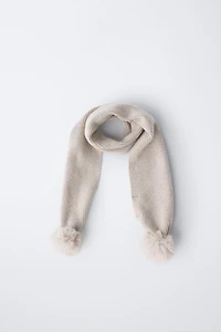 POMPOM KNIT SCARF