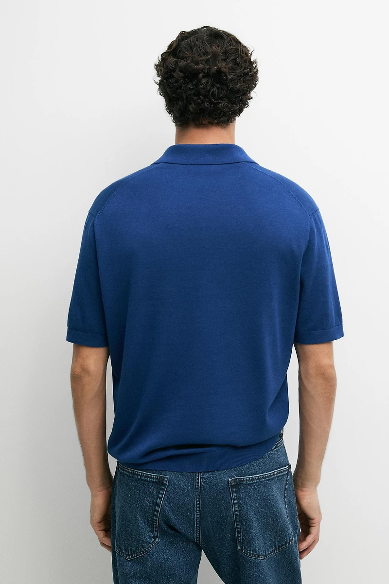100% cotton V-neck knit polo