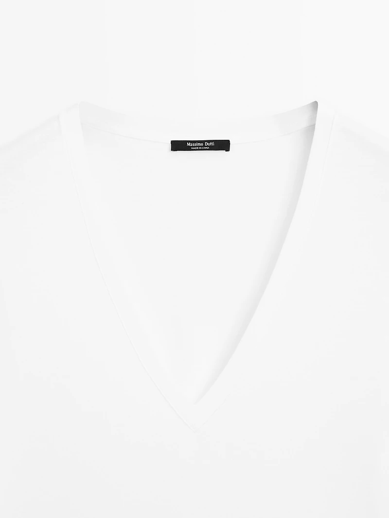 T-shirt 100 % coton à col en V