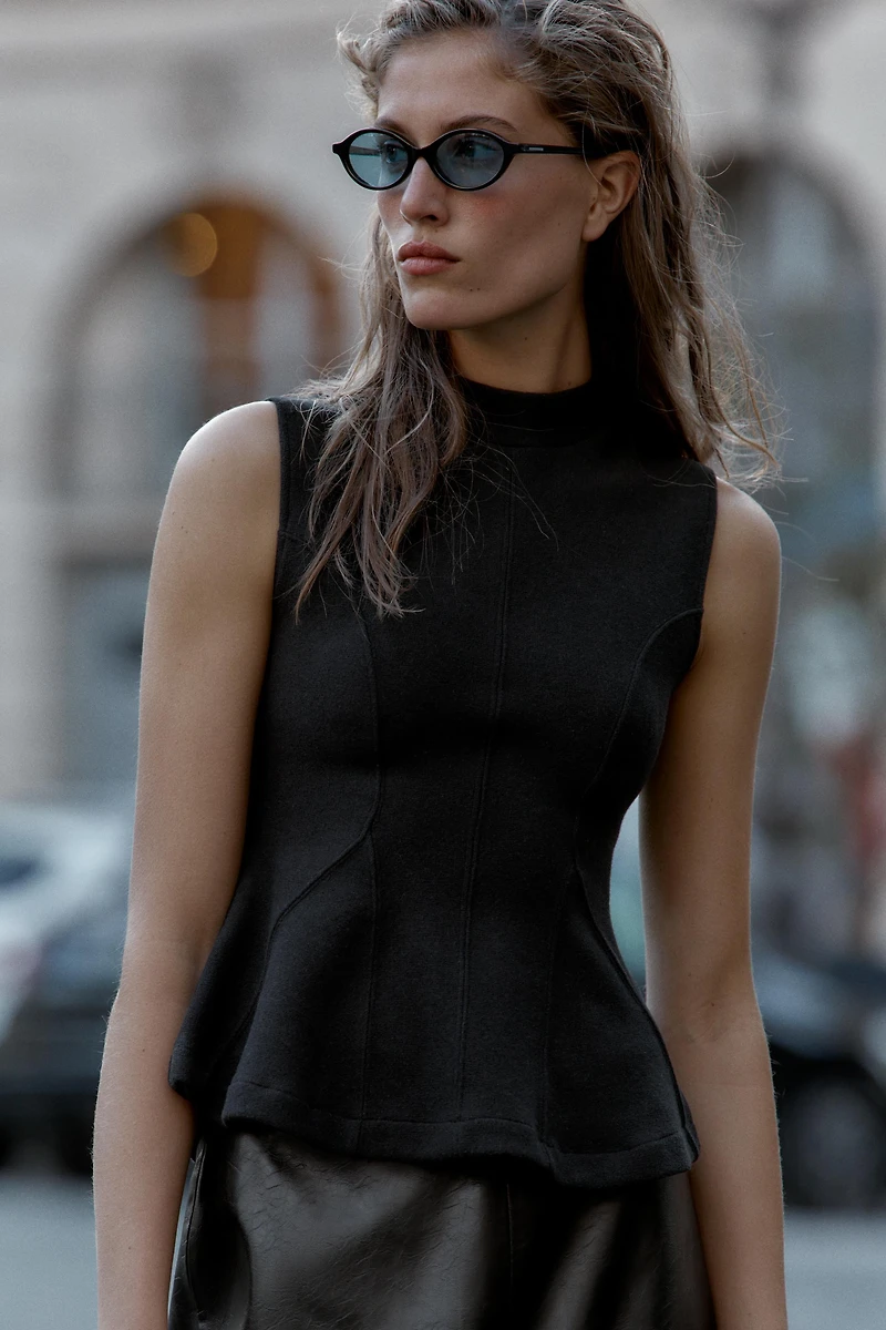 SOFT PEPLUM TOP