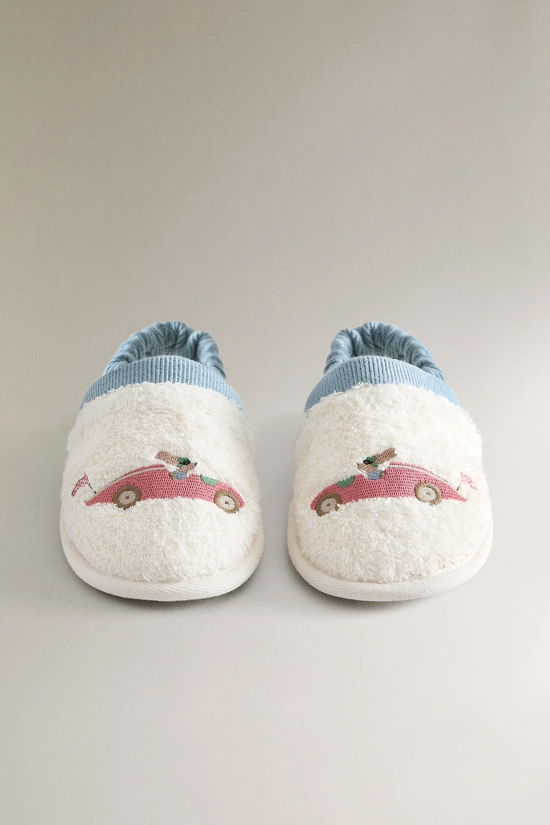 CHILDREN'S TERRYCLOTH BATHROOM RACING DOG SLIPPERS
