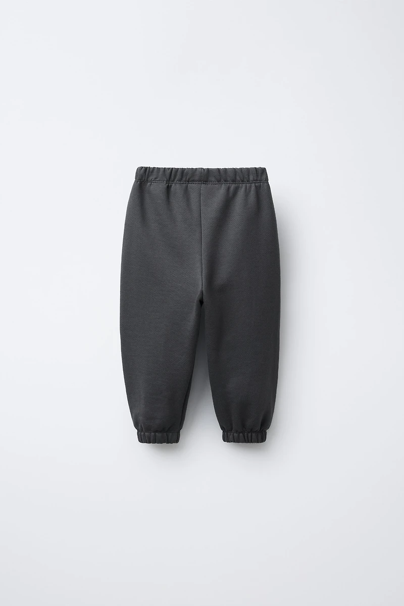 LABELLED PLUSH JOGGERS