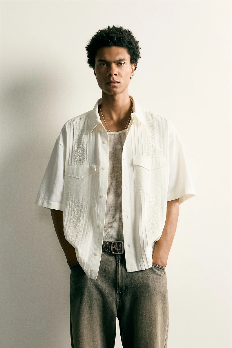 RELAXED FIT EMBROIDERED PLEAT SHIRT