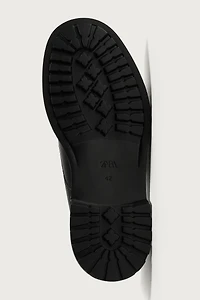 LEATHER DRESS SHOES