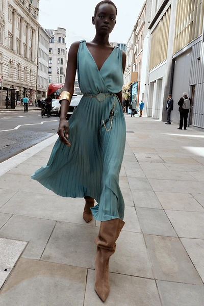 BELTED PLEATED MIDI DRESS