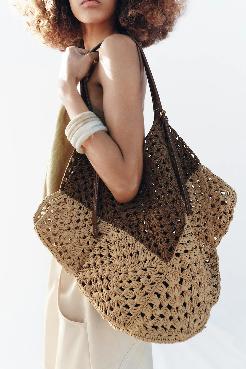 WOVEN BODY SHOPPER BAG