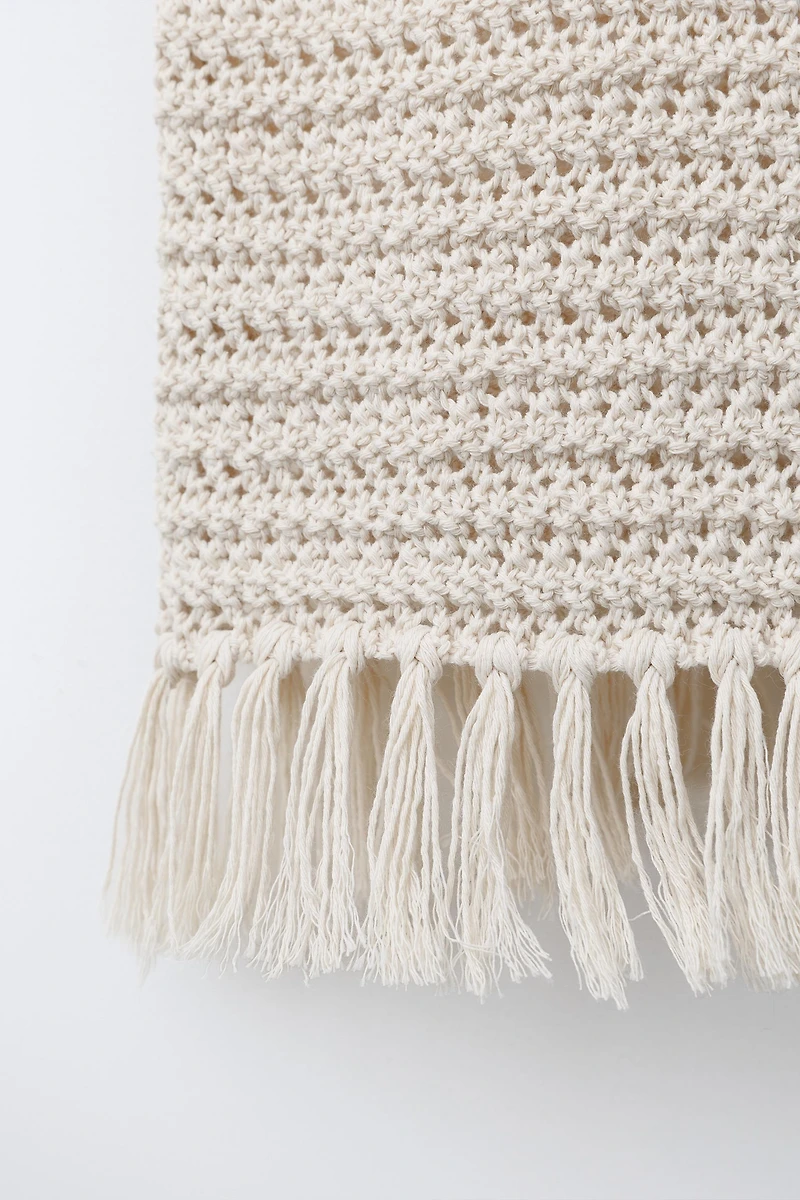 TOP EN MAILLE À FRANGES