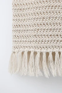 TOP EN MAILLE À FRANGES