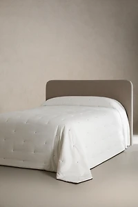 QUILTED DOTTED SATEEN QUILT