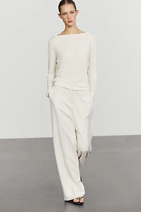 Flowing wide-leg pants