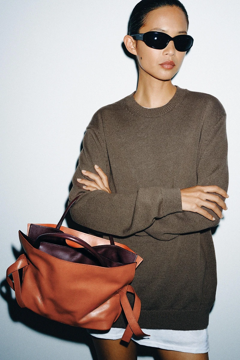 LEATHER FLAP BAG