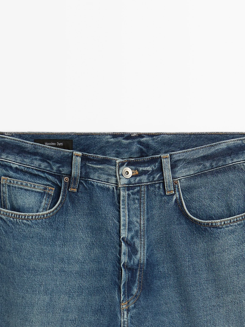 Straight-leg jeans