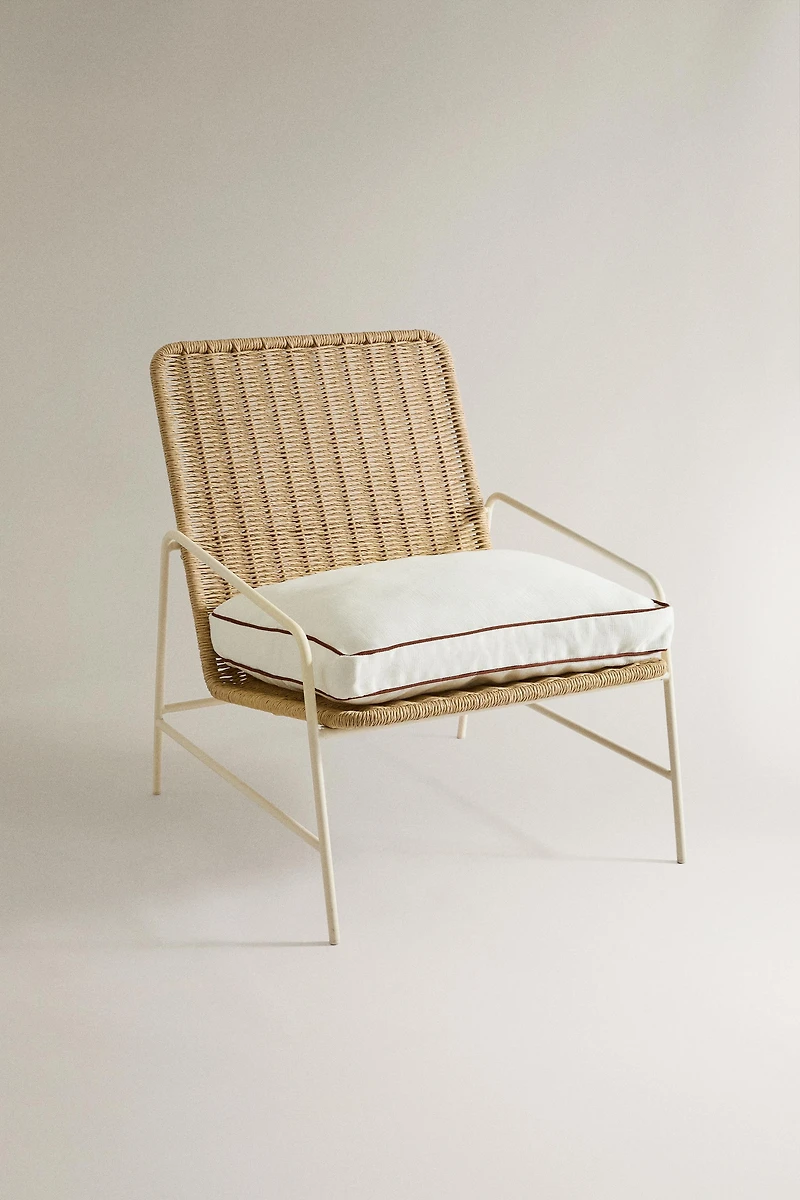 PIPING SEAT CUSHION