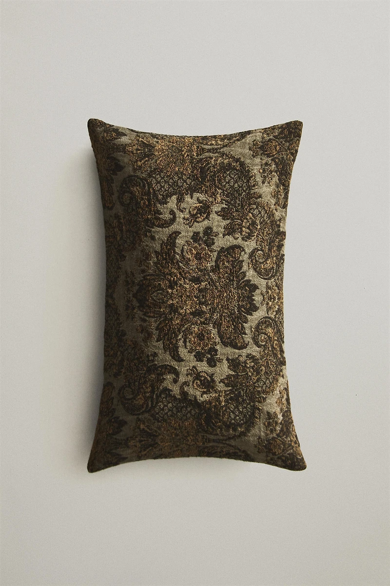 JACQUARD THROW PILLOW COVER