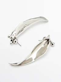 Irregular leaf earrings