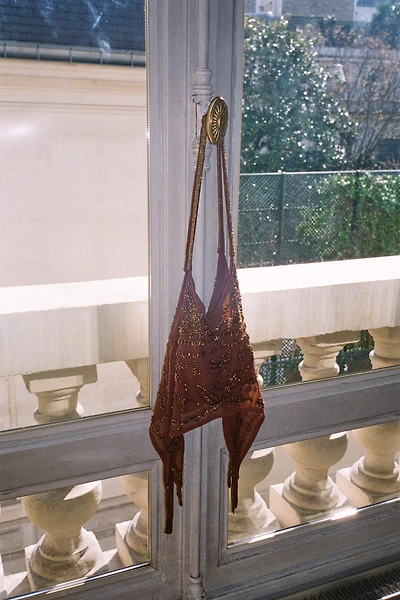 SPARKLY BUCKET SHOULDER BAG