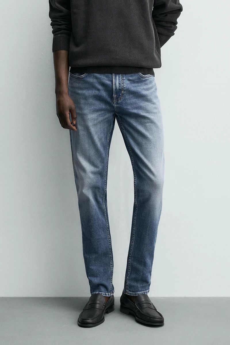 BASIC SLIM FIT JEANS