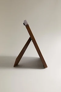 WOODEN PICTURE FRAME
