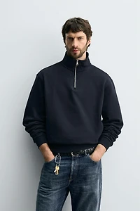 BASIC QUARTER-ZIP SWEATSHIRT