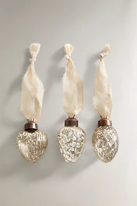 SET OF CHRISTMAS TREE BALL-SHAPED ORNAMENTS (SET OF 3)