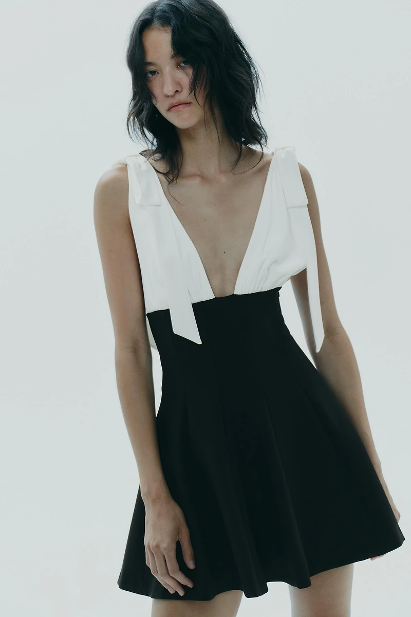 COMBINATION BOW SHORT DRESS