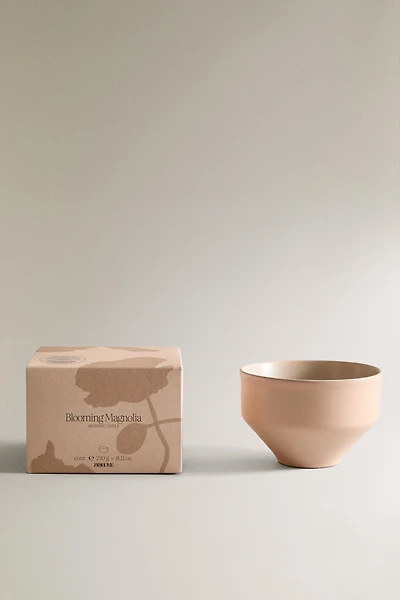 (230 G) BLOOMING MAGNOLIA SCENTED CANDLE
