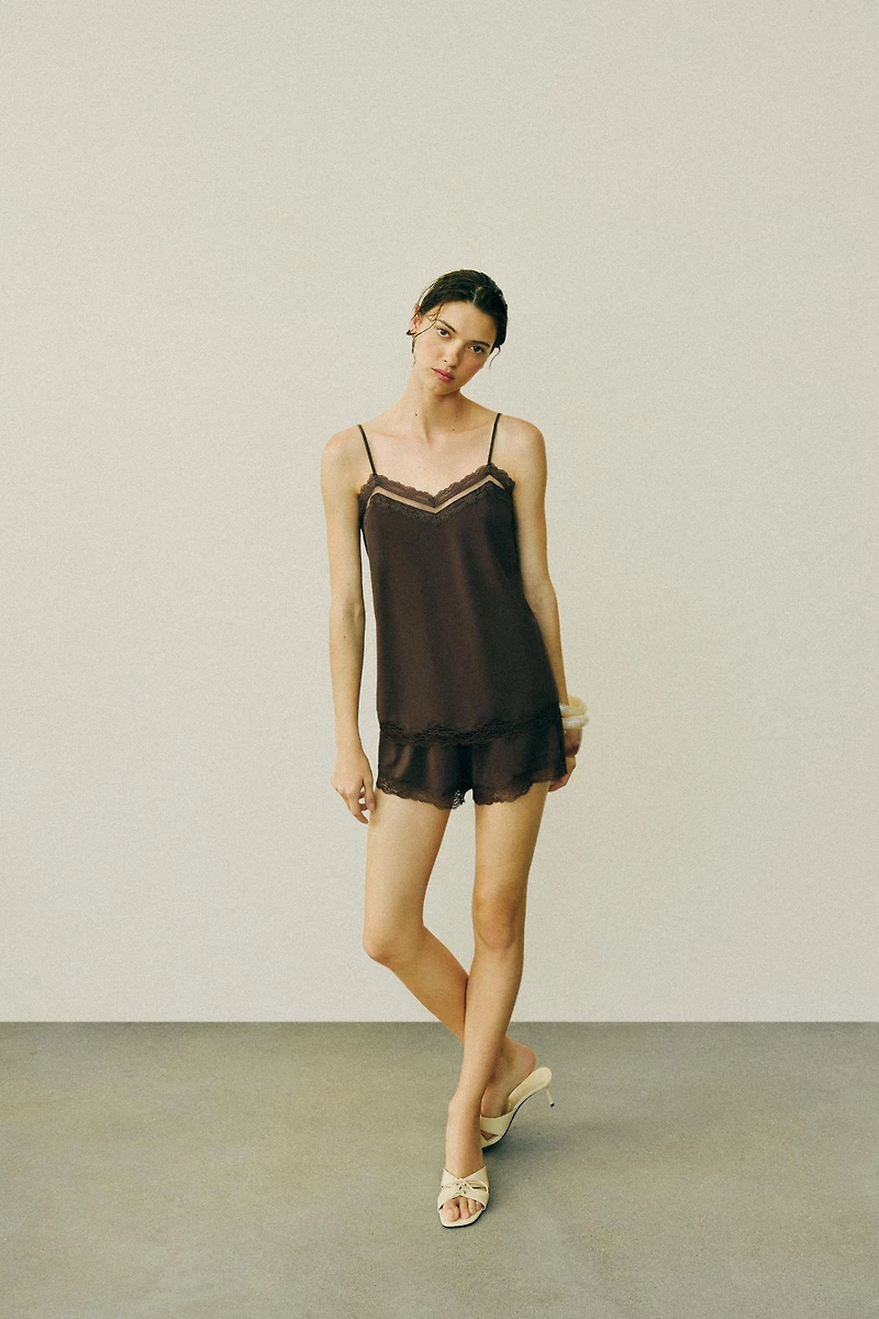 TOP LINGERIE EN DENTELLE