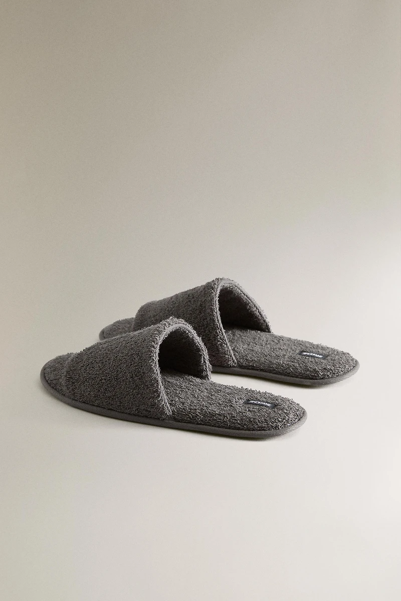 CHAUSSONS ÉPONGE OUVERTS DE BAIN