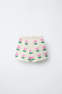 CROCHET KNIT SHORTS WITH FLOWERS