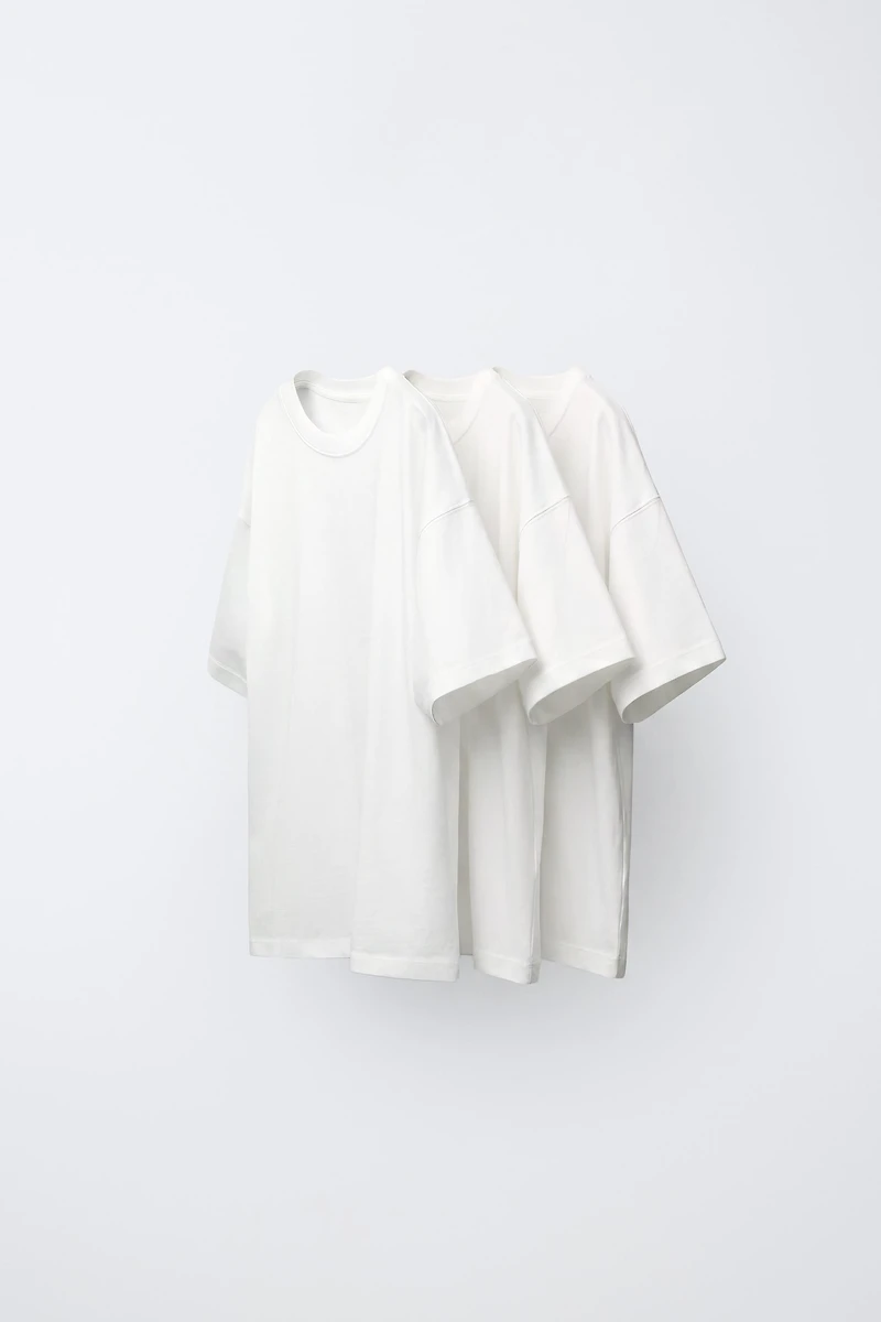 LOT DE TROIS T-SHIRTS UNIS