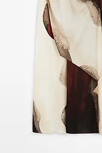 Robe longue fluide à encolure américaine