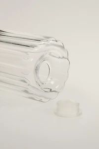BOROSILICATE GLASS SALT SHAKER