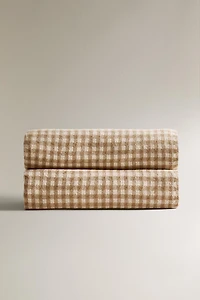 CHECK BLANKET WITH FRINGING
