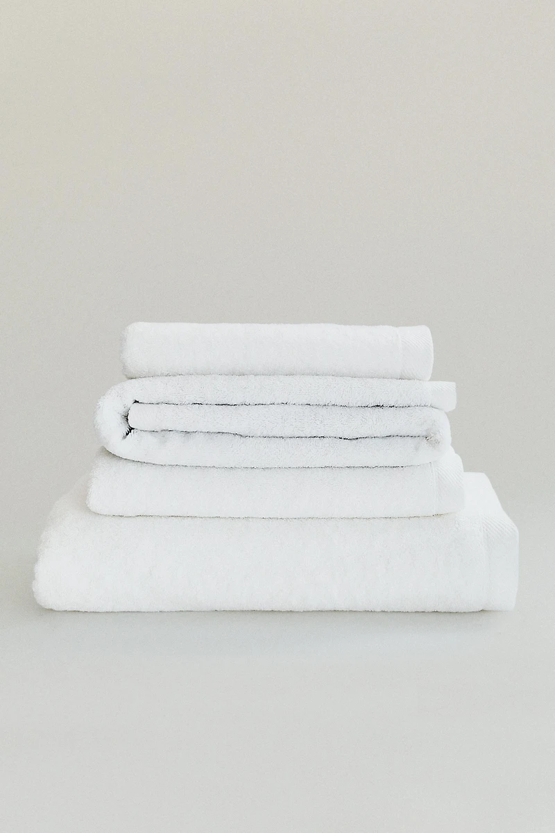 (500 GXM²) SERVIETTE DE BAIN COTON ÉPONGE UNIE