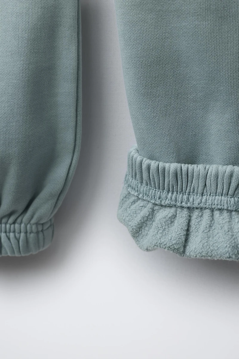 ENSEMBLE SWEAT À CAPUCHE ET PANTALON JOGGER CŒUR